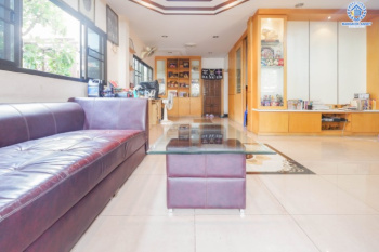 *****บ้านเดี่ยวมือสองย่านกรุงเทพฯ ม.อรุณทอง พุทธมณฑลสาย2 เนื้อที่กว้างขวางมากถึง 114 ตร.ว.  ฟังก์ชัน 6 ห้องนอน 4 ห้องน้ำ ที่จอดรถ 3 คัน บ้านสไตล์ Home Office บนทำเลแห่งการเดินทาง ใกล้รถไฟฟ้าสายสีน้ำเงิน "สถานีบางหว้า" และทางด่วน "ศรีรัช"